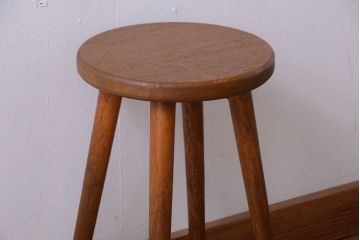 レトロ家具　和製アンティーク　レトロな木味のスツール(2)