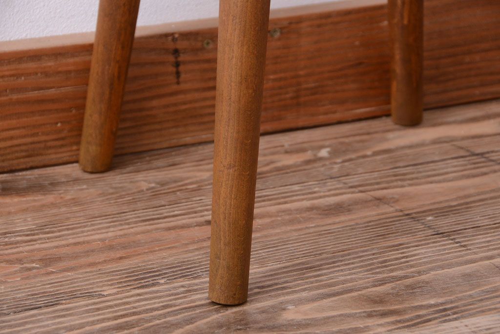 レトロ家具　和製アンティーク　レトロな木味のスツール(2)