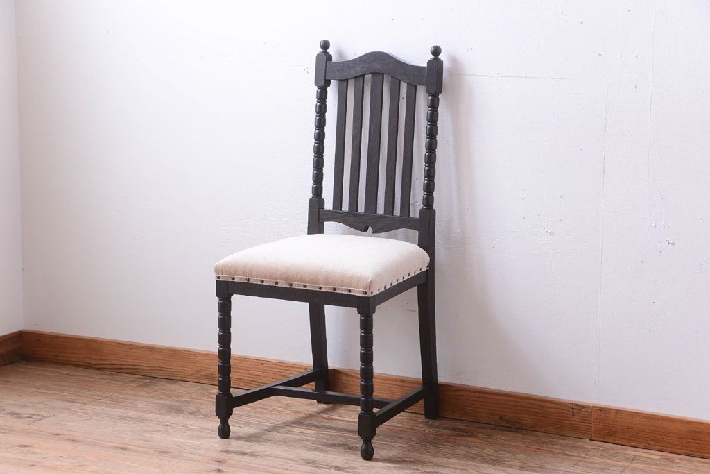 アンティーク家具　和製アンティーク　古い木の大正ロマンなチェア