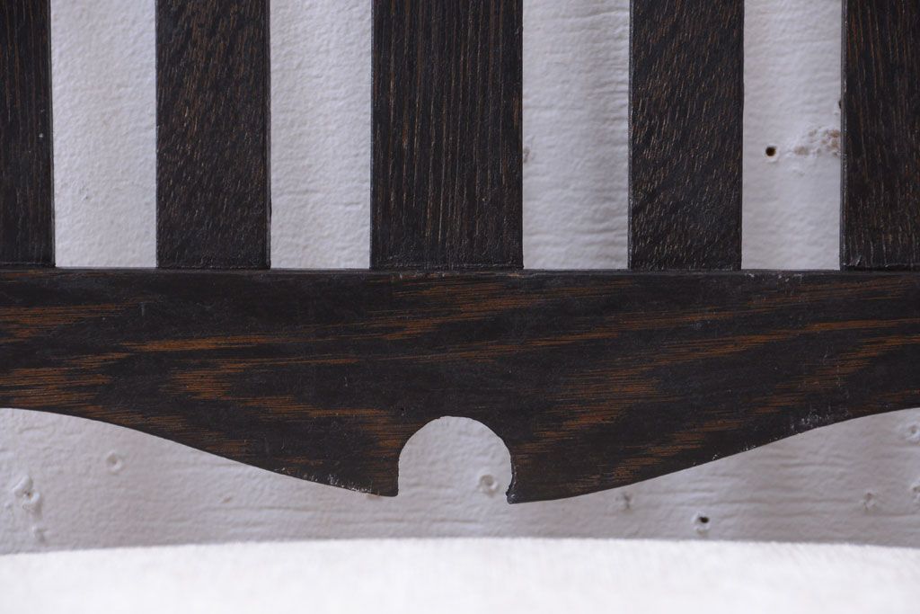 アンティーク家具　和製アンティーク　古い木の大正ロマンなチェア