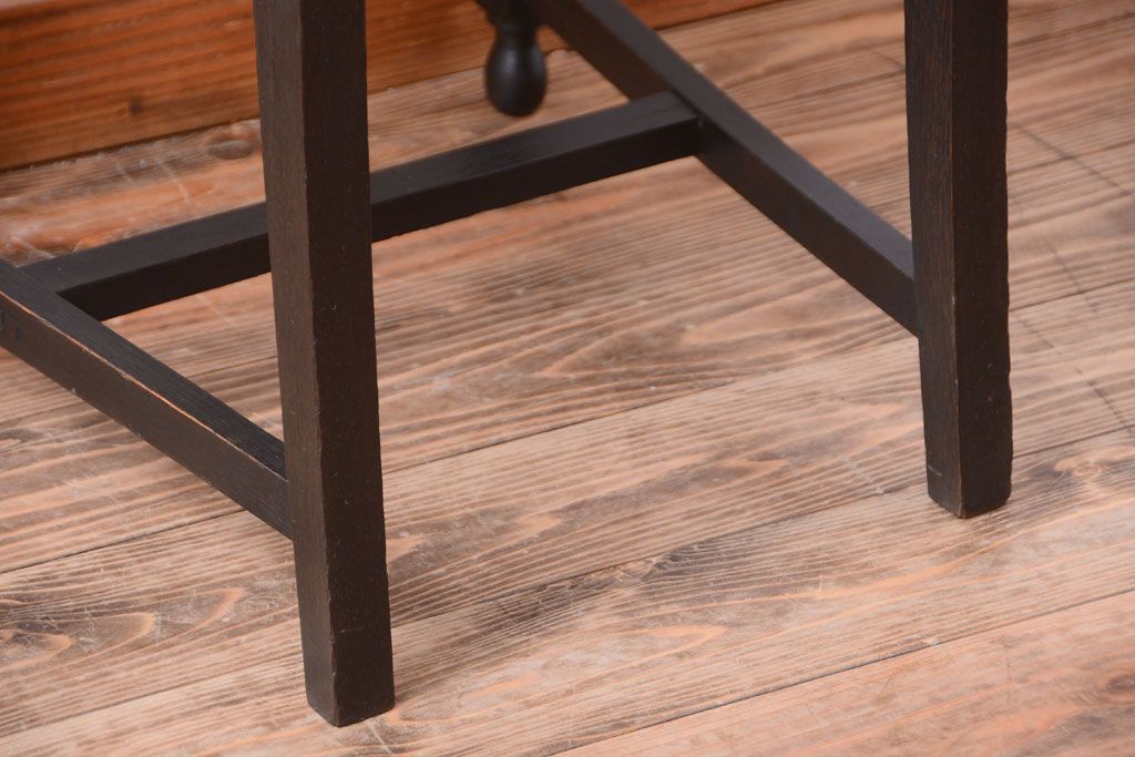 アンティーク家具　和製アンティーク　古い木の大正ロマンなチェア