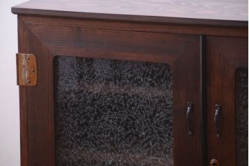 アンティーク家具　和製アンティーク　結霜ガラス入り!鉄脚サイドボード(ローボード)