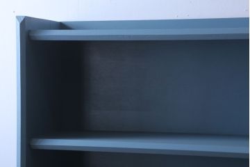 アンティーク家具　アンティークペイント　ブルーグレーカラーのシンプルな本棚(飾り棚)