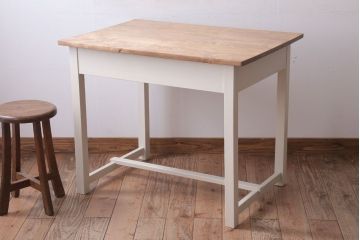 レトロ家具　アンティークペイント　古い木のレトロな平机(デスク)(3)