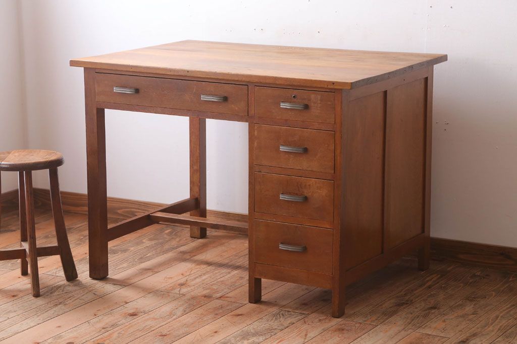 レトロ家具　昭和レトロ　古いナラ材製のシンプルなアンティーク片袖机