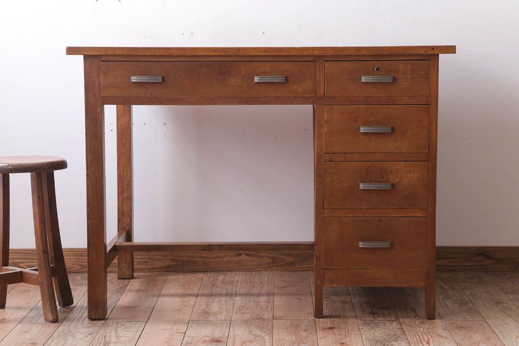 レトロ家具　昭和レトロ　古いナラ材製のシンプルなアンティーク片袖机