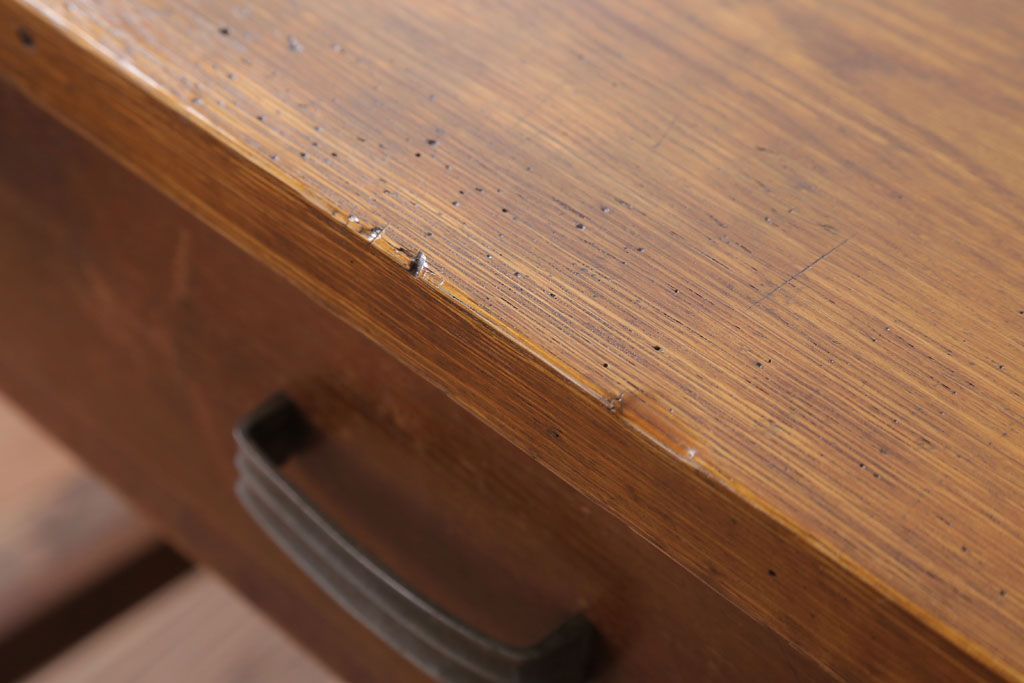 レトロ家具　昭和レトロ　古いナラ材製のシンプルなアンティーク片袖机