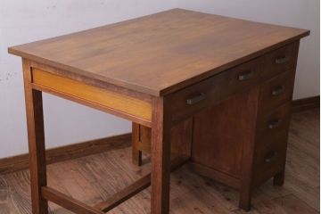 レトロ家具　昭和レトロ　古いナラ材製のシンプルなアンティーク片袖机