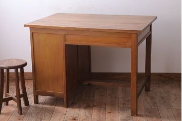 レトロ家具　昭和レトロ　古いナラ材製のシンプルなアンティーク片袖机