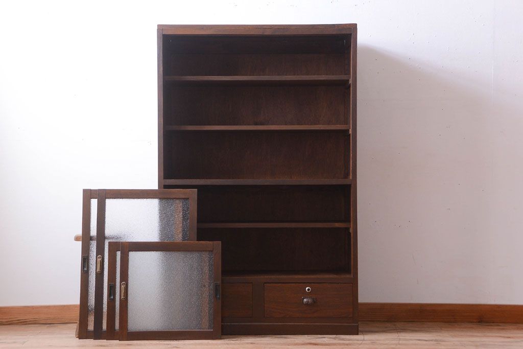 アンティーク家具　古民具・骨董　ダイヤガラス引き戸のアンティーク収納棚