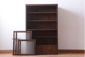 アンティーク家具　古民具・骨董　ダイヤガラス引き戸のアンティーク収納棚