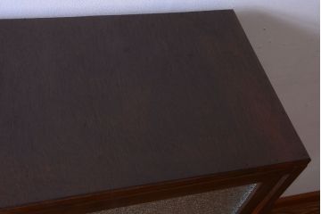 アンティーク家具　古民具・骨董　ダイヤガラス引き戸のアンティーク収納棚