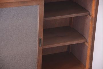 アンティーク家具　古民具・骨董　ダイヤガラス引き戸のアンティーク収納棚