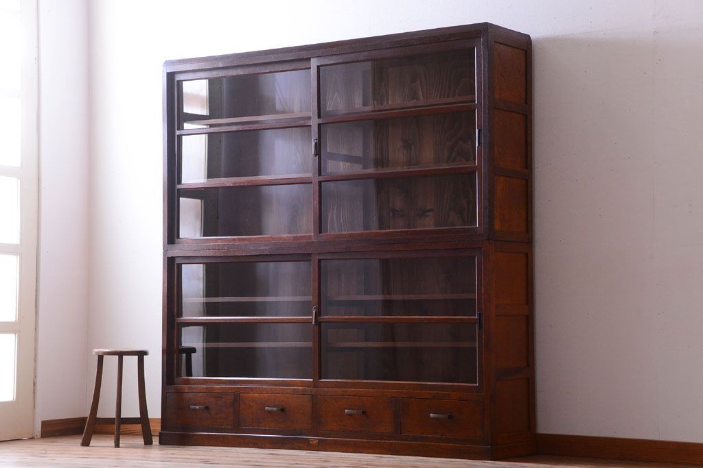 レトロ家具　昭和レトロ　和製アンティークの二段重ね収納棚