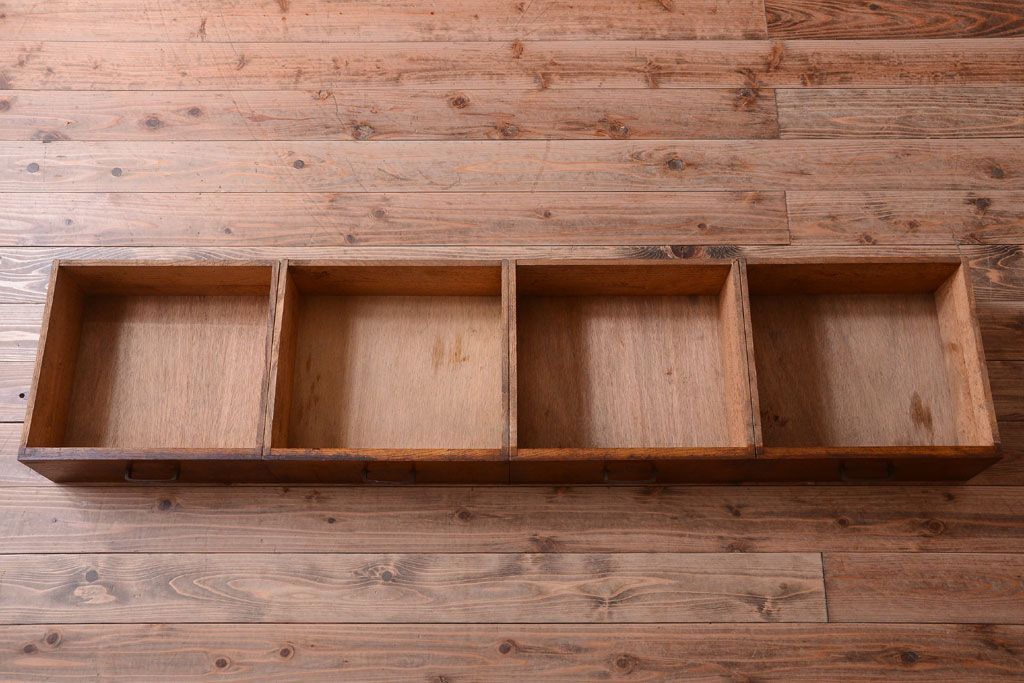 レトロ家具　昭和レトロ　和製アンティークの二段重ね収納棚