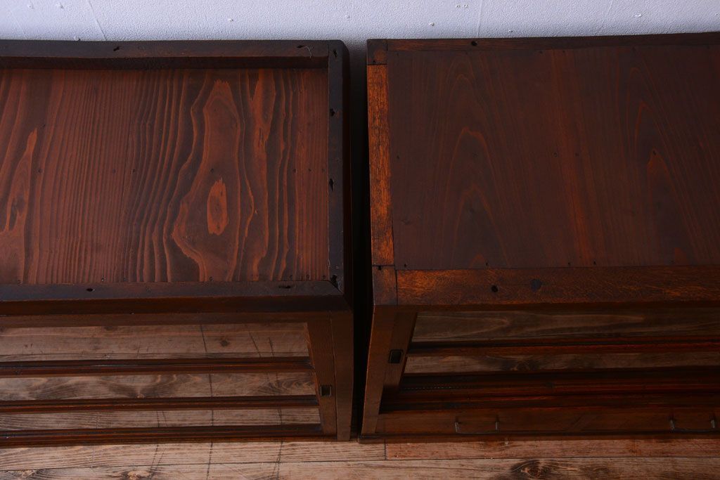 レトロ家具　昭和レトロ　和製アンティークの二段重ね収納棚