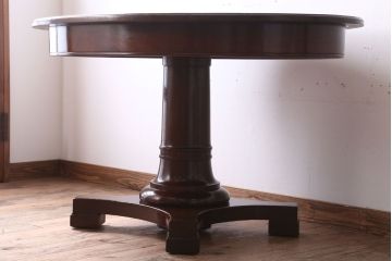 アンティーク家具　イギリスアンティーク　ウォールナット材のダイニングテーブル(オーバルテーブル)