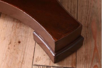 アンティーク家具　イギリスアンティーク　ウォールナット材のダイニングテーブル(オーバルテーブル)