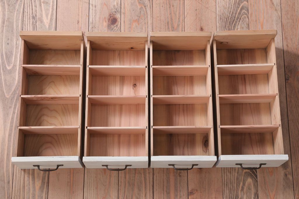 アンティーク家具　和製アンティーク　アンティークホワイトペイントの小引き出し