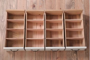 アンティーク家具　和製アンティーク　アンティークホワイトペイントの小引き出し