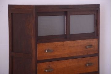 レトロ家具　昭和レトロ　レトロガラス入り!古い木製のアンティークチェスト