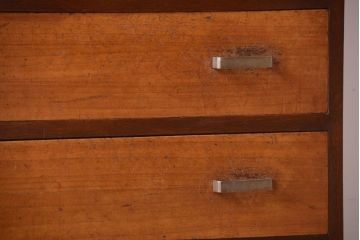 レトロ家具　昭和レトロ　レトロガラス入り!古い木製のアンティークチェスト