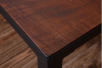 アンティーク家具　アンティーク　天板欅古材一枚板の鉄脚ダイニングテーブル(作業台)(2)