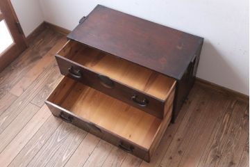 アンティーク家具　和製アンティーク　シンプルな丸金具の時代箪笥ローボード