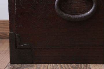 アンティーク家具　和製アンティーク　シンプルな丸金具の時代箪笥ローボード