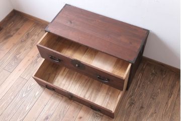 アンティーク家具　古民具・骨董　明治〜大正　総桐材!金具が立派な時代箪笥ローボード(衣装箪笥、桐箪笥、桐たんす)(2)