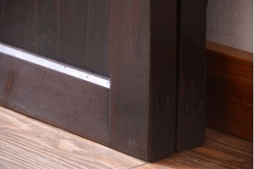古民具・骨董　古い木味のアンティーク帯戸2枚セット