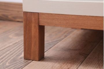 アンティーク家具　アンティークペイント　モールガラス入り!脚付き収納棚(サイドボード)