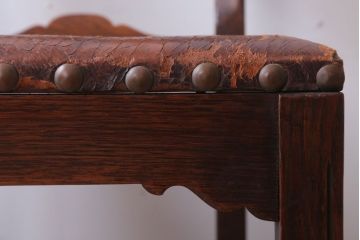 アンティーク家具　フランスアンティーク　本革座面のかわいいダイニングチェア(2)