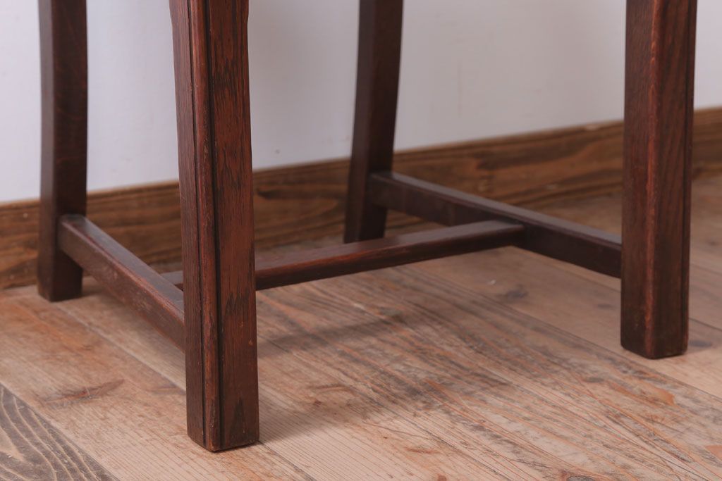 アンティーク家具　フランスアンティーク　本革座面のかわいいダイニングチェア(2)