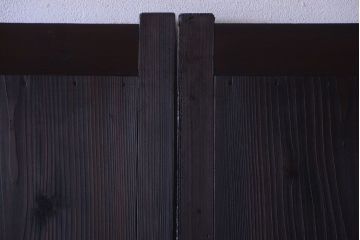 古民具・骨董　古い木製の味わい深いアンティーク板戸2枚セット