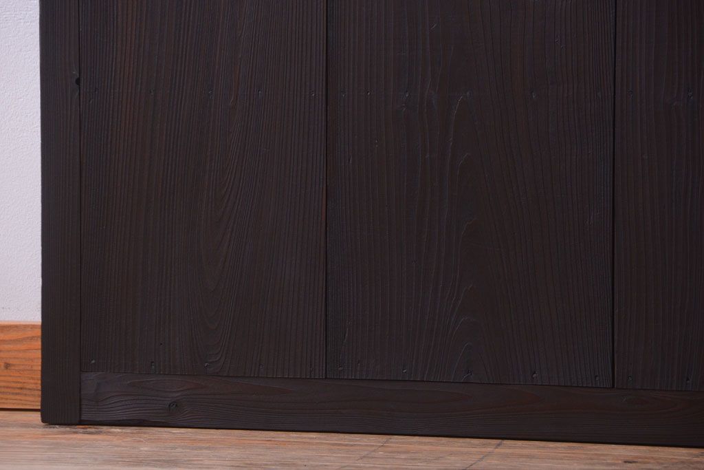 古民具・骨董　古い木製の味わい深いアンティーク板戸2枚セット