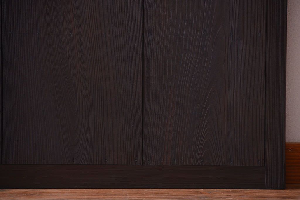 古民具・骨董　古い木製の味わい深いアンティーク板戸2枚セット