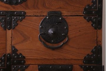 アンティーク家具　古民具・骨董　明治期　前面欅材の仙台姫箪笥(仙台箪笥)