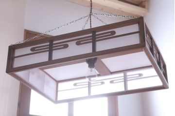 古民具・骨董　黒柿枠のアンティーク天井照明