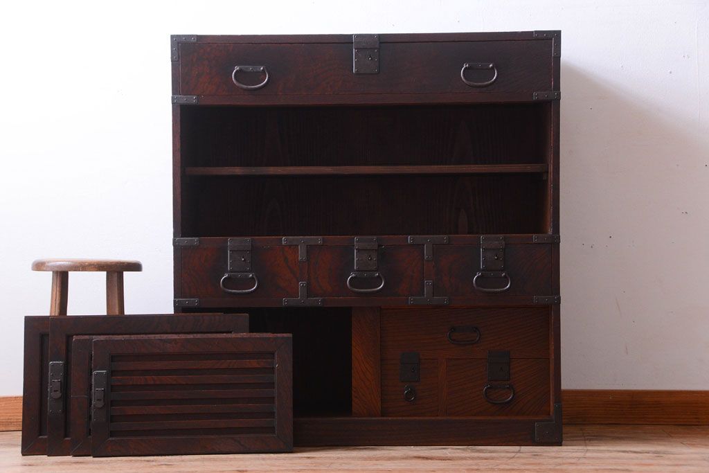 アンティーク家具　古民具・骨董　明治期　上手物!前面欅玉杢材のアンティーク帳場箪笥