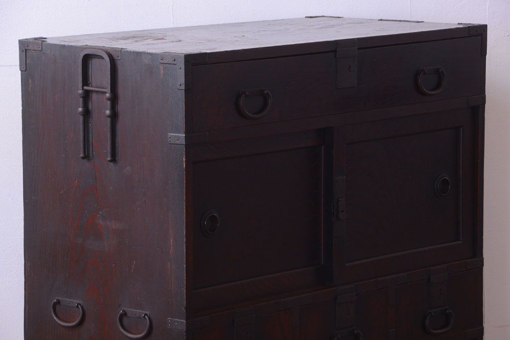 アンティーク家具　古民具・骨董　明治期　上手物!前面欅玉杢材のアンティーク帳場箪笥