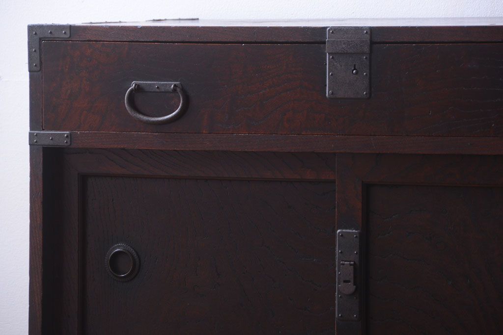 アンティーク家具　古民具・骨董　明治期　上手物!前面欅玉杢材のアンティーク帳場箪笥