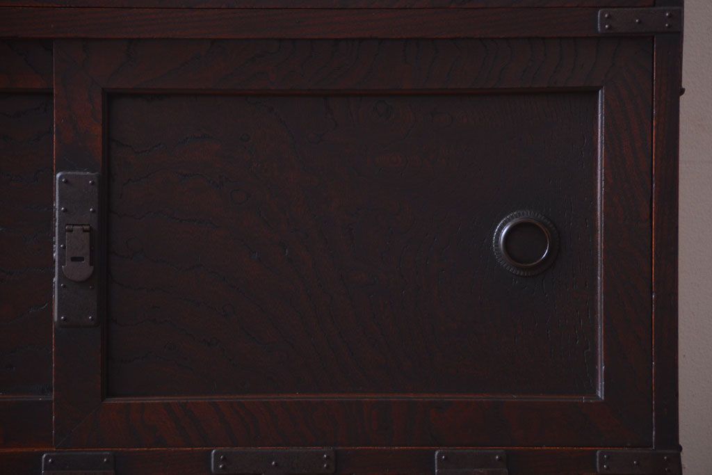 アンティーク家具　古民具・骨董　明治期　上手物!前面欅玉杢材のアンティーク帳場箪笥