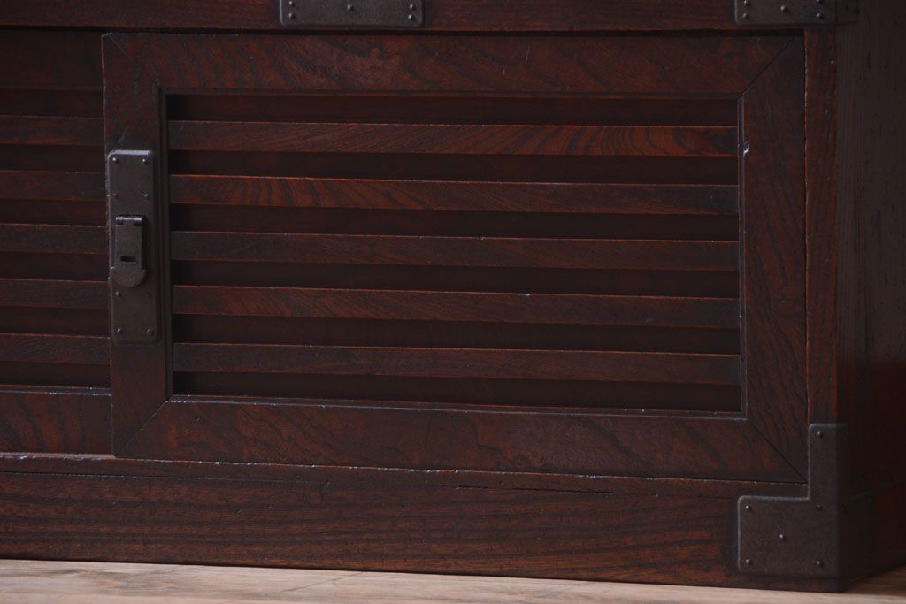 アンティーク家具　古民具・骨董　明治期　上手物!前面欅玉杢材のアンティーク帳場箪笥