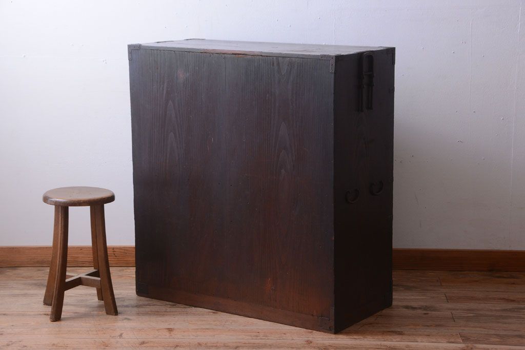 アンティーク家具　古民具・骨董　明治期　上手物!前面欅玉杢材のアンティーク帳場箪笥