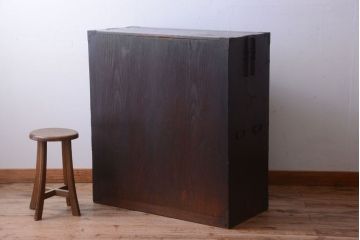 アンティーク家具　古民具・骨董　明治期　上手物!前面欅玉杢材のアンティーク帳場箪笥