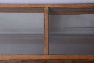 レトロ家具　昭和レトロ　古い木製のシンプルなアンティークガラスケース(ショーケース)(1)
