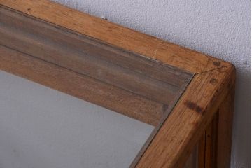 レトロ家具　昭和レトロ　古い木製のシンプルなアンティークガラスケース(ショーケース)(1)