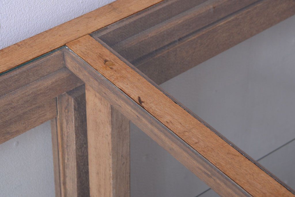 レトロ家具　昭和レトロ　古い木製のシンプルなアンティークガラスケース(ショーケース)(1)