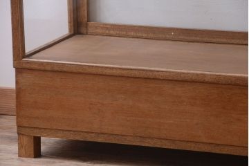 レトロ家具　昭和レトロ　古い木製のシンプルなアンティークガラスケース(ショーケース)(1)